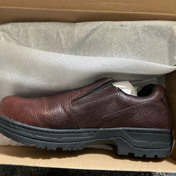 **Hytest** Men's FootRests XT Stealth Nano Toe Slip On Safety Shoes Brown 10 NWT - Picture 1 of 6